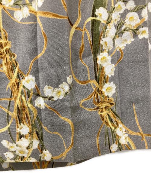 INGEBORG（インゲボルグ）INGEBORG (インゲボルグ) フラワー×リボン プリーツラップスカート グレー サイズ:記載無しの古着・服飾アイテム