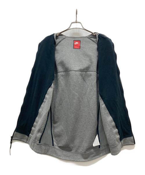 NIKE（ナイキ）NIKE (ナイキ) テックフリース グレー サイズ:Mの古着・服飾アイテム