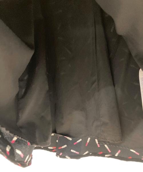 ARMANI EXCHANGE（アルマーニ エクスチェンジ）ARMANI EXCHANGE (アルマーニ エクスチェンジ) ルージュ柄ワンピース ブラック サイズ:Mの古着・服飾アイテム