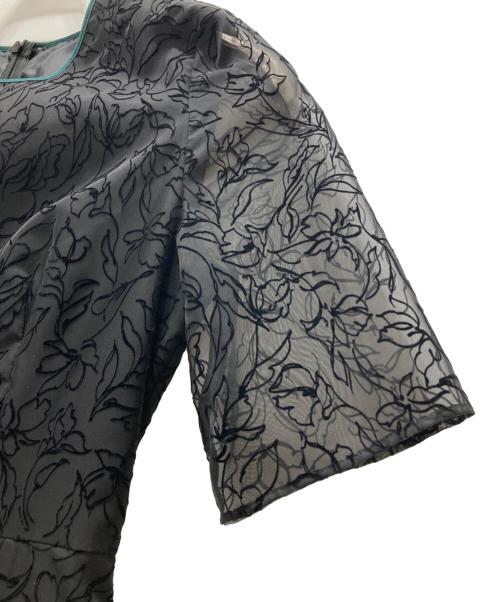 Kaene（カエン）kaene (カエン) flower flocky dress ブラック サイズ:36の古着・服飾アイテム