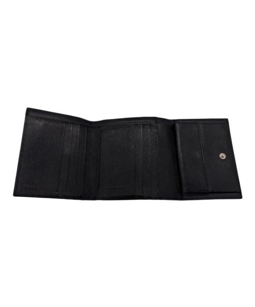 PRADA（プラダ）PRADA (プラダ) 3つ折り財布 ブラックの古着・服飾アイテム