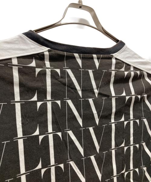 VALENTINO（ヴァレンティノ）VALENTINO (ヴァレンティノ) 総柄ロゴTシャツ ブラック サイズ:Lの古着・服飾アイテム