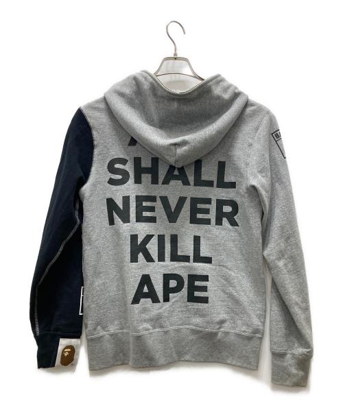 A BATHING APE（ア ベイシング エイプ）A BATHING APE (ア ベイシング エイプ) APE SHALL NEVER KILL APEパーカー グレー サイズ:Mの古着・服飾アイテム