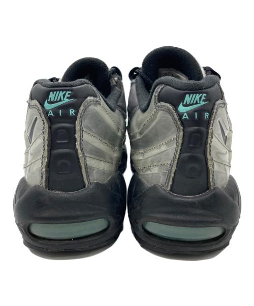 NIKE（ナイキ）NIKE (ナイキ) ローカットスニーカー グレー サイズ:26.5の古着・服飾アイテム