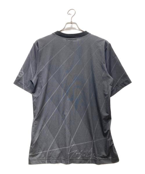 Y-3（ワイスリー）Y-3 (ワイスリー) Aop Football Tシャツ ブラック サイズ:XSの古着・服飾アイテム