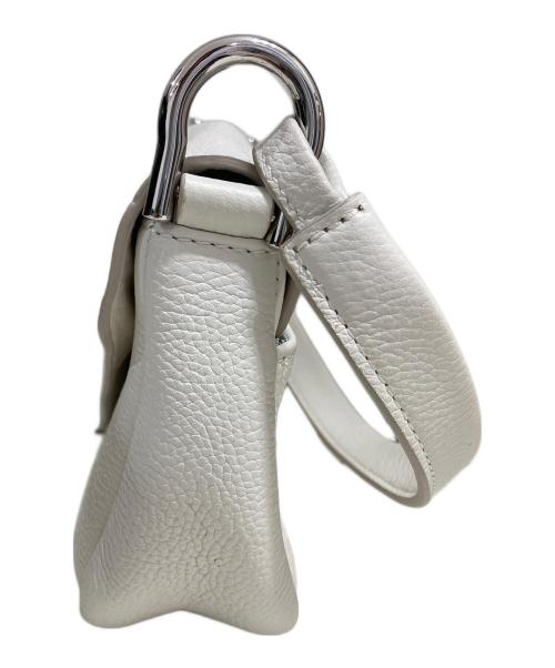 COLE HAAN（コールハーン）COLE HAAN (コールハーン) ミニフラップバッグ ホワイトの古着・服飾アイテム