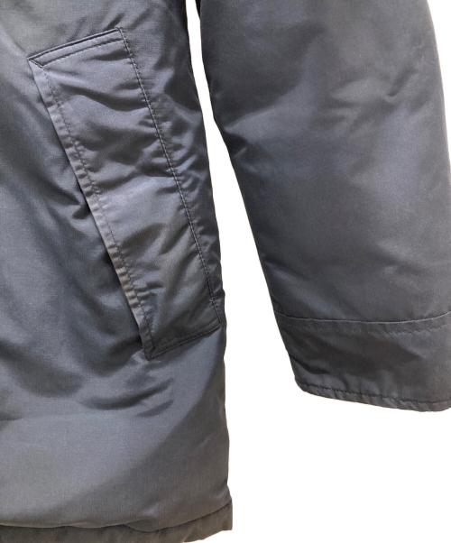 CANADA GOOSE（カナダグース）CANADA GOOSE (カナダグース) ダウンジャケット ネイビー サイズ:Sの古着・服飾アイテム