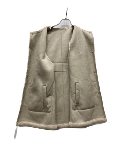 JOURNAL STANDARD（ジャーナルスタンダード）JOURNAL STANDARD (ジャーナルスタンダード) フェイクムートンベスト アイボリー サイズ:FREEの古着・服飾アイテム