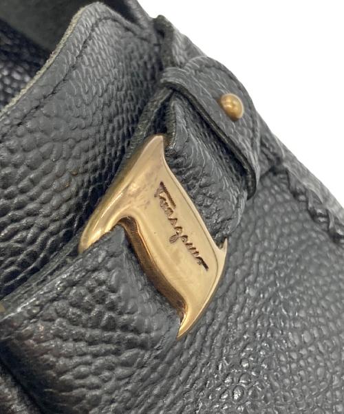 Salvatore Ferragamo（サルヴァトーレ フェラガモ）Salvatore Ferragamo (サルヴァトーレ フェラガモ) ヴァラリボンローファー ブラック サイズ:6の古着・服飾アイテム