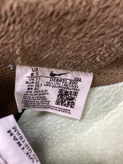 NIKE（ナイキ）NIKE (ナイキ) ローカットスニーカー ベージュ サイズ:26.5の古着・服飾アイテム