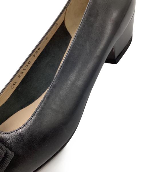 Salvatore Ferragamo（サルヴァトーレ フェラガモ）Salvatore Ferragamo (サルヴァトーレ フェラガモ) ヴァラリボンパンプス ブラック サイズ:6の古着・服飾アイテム