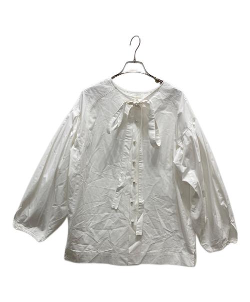 CADUNE（カデュネ）CADUNE (カデュネ) パール釦シャツブラウス ホワイト サイズ:36の古着・服飾アイテム