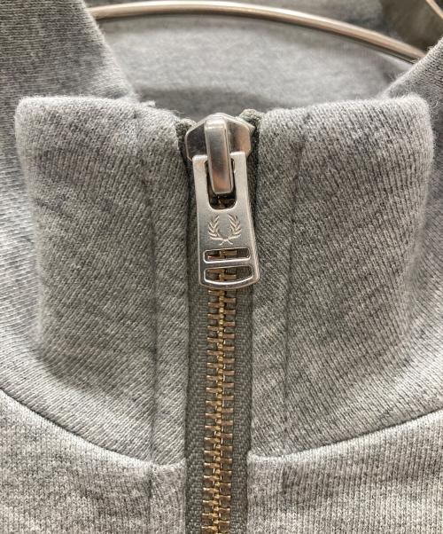 FRED PERRY（フレッドペリー）FRED PERRY (フレッドペリー) ハーフジップスウェット グレー サイズ:Mの古着・服飾アイテム