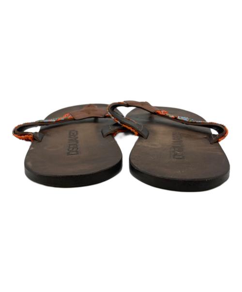 DSQUARED2（ディースクエアード）DSQUARED2 (ディースクエアード) ビーズ装飾レザーサンダル ブラウン サイズ:表記サイズ無しの古着・服飾アイテム