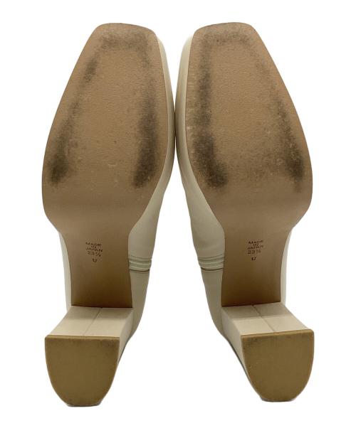 DIANA（ダイアナ）DIANA (ダイアナ) レザースクエアトゥ ショートブーツ アイボリー サイズ:23 1/2の古着・服飾アイテム