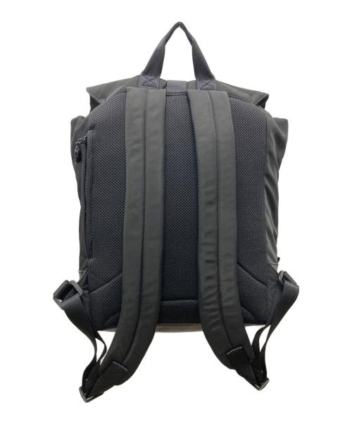 COLE HAAN（コールハーン）COLE HAAN (コールハーン) ナイロン フラップ バックパック ブラックの古着・服飾アイテム