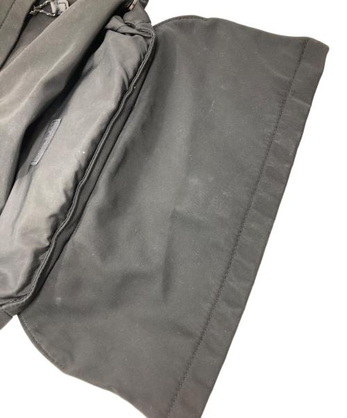 COLE HAAN（コールハーン）COLE HAAN (コールハーン) ナイロン フラップ バックパック ブラックの古着・服飾アイテム