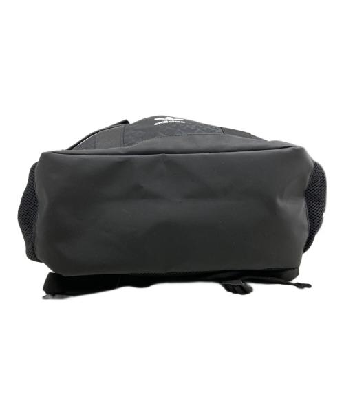 adidas（アディダス）adidas (アディダス) モノグラムリュック ブラックの古着・服飾アイテム