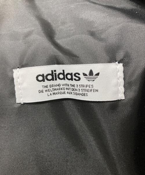 adidas（アディダス）adidas (アディダス) モノグラムリュック ブラックの古着・服飾アイテム