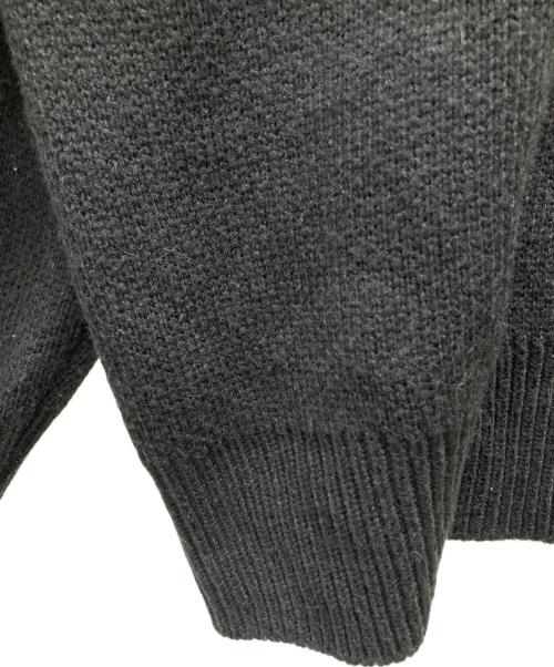 FIBBER 41（FIBBER 41）FIBBER 41 (FIBBER 41) スマイルエルボーパッチカーディガン ブラック サイズ:Fの古着・服飾アイテム