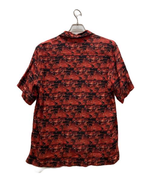 SUPREME（シュプリーム）SUPREME (シュプリーム) 18SS World Famous Rayon Shirt レッド サイズ:Ⅿの古着・服飾アイテム