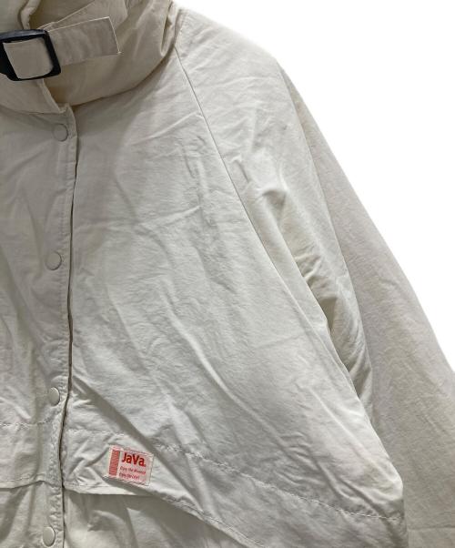 Java（ジャバ）Java (ジャバ) 軽量中綿スタンドベルトデザインブルゾン ホワイト サイズ:Lの古着・服飾アイテム