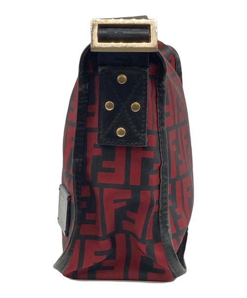 FENDI（フェンディ）FENDI (フェンディ) ズッカ柄ナイロン ショルダーバッグ レッド×ブラックの古着・服飾アイテム