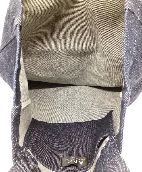A.P.C.（アーペーセー）A.P.C. (アーペーセー) デニムロゴトートバッグ ネイビーの古着・服飾アイテム