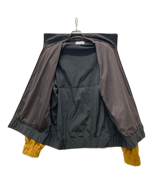 Adam et Rope（アダム エ ロペ）Adam et Rope (アダム エ ロペ) Y-Sports スタンドカラージャケット グレー×マスタード サイズ:Lの古着・服飾アイテム