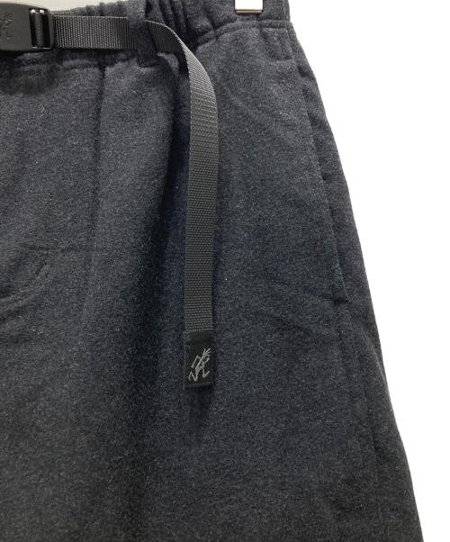 GRAMICCI（グラミチ）GRAMICCI (グラミチ) B:MING by BEAMS (ビーミングバイビームス) 別注 ウール スラックスパンツ グレー サイズ:Mの古着・服飾アイテム