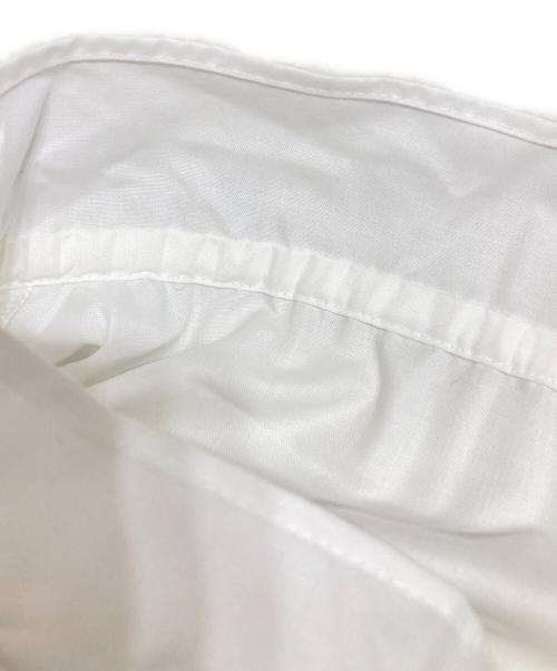 UNITED ARROWS TOKYO（ユナイテッドアローズトウキョウ）UNITED ARROWS TOKYO (ユナイテッドアローズトウキョウ) フリルカラー フレアスリーブ ブラウス ホワイト サイズ:記載なしの古着・服飾アイテム