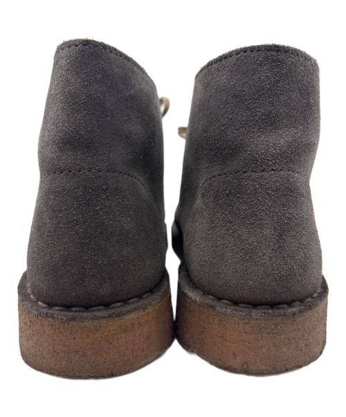 CLARKS（クラークス）CLARKS (クラークス) デザートブーツ グレー サイズ:US7 １/2の古着・服飾アイテム