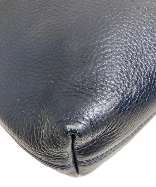 HIROFU（ヒロフ）HIROFU (ヒロフ) ヴィータ Hロゴ刻印ショルダーバッグ ブラックの古着・服飾アイテム