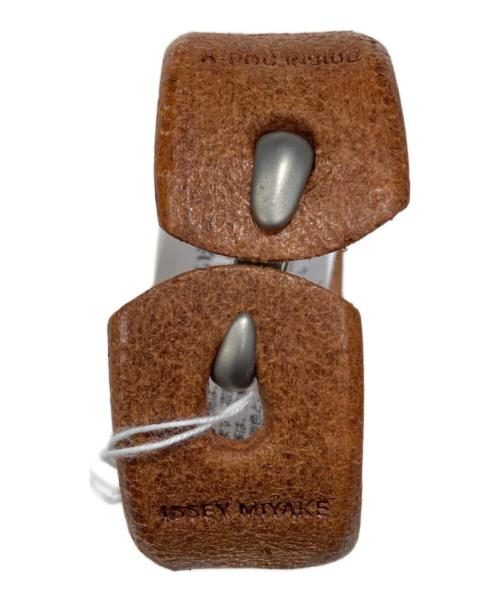 ISSEY MIYAKE（イッセイミヤケ）ISSEY MIYAKE (イッセイミヤケ) A-POC レザーバングル ブラウンの古着・服飾アイテム