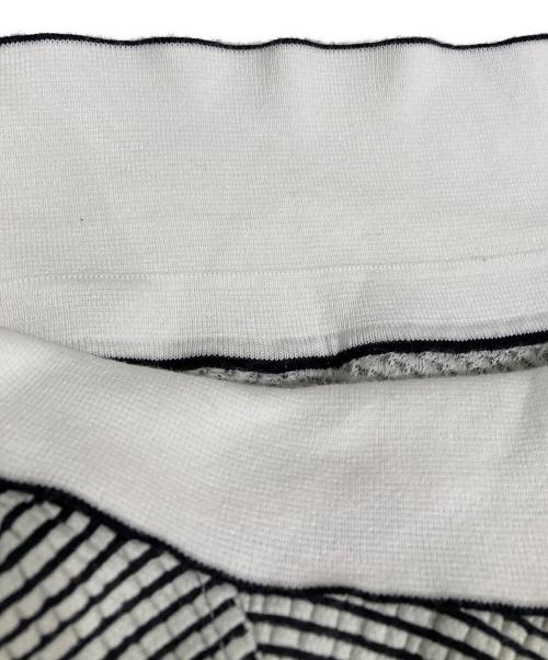 GIORGIO ARMANI（ジョルジョアルマーニ）GIORGIO ARMANI (ジョルジョアルマーニ) 襟付きカーディガン ホワイト サイズ:46の古着・服飾アイテム