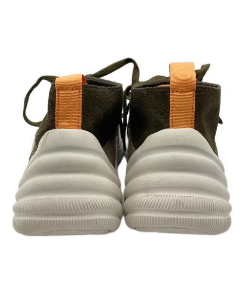 CLARKS（クラークス）CLARKS (クラークス) ローカットスニーカー カーキ サイズ:27の古着・服飾アイテム