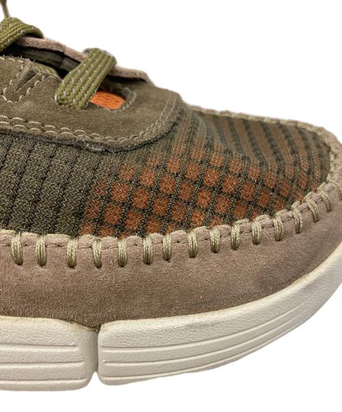 CLARKS（クラークス）CLARKS (クラークス) ローカットスニーカー カーキ サイズ:27の古着・服飾アイテム