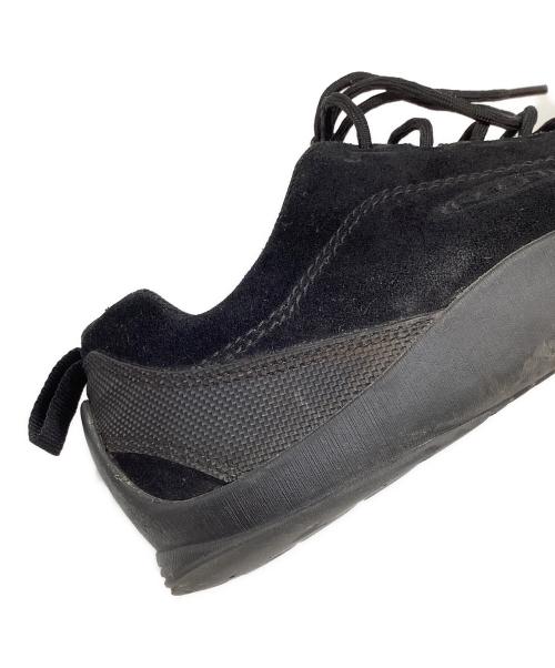 KEEN（キーン）KEEN (キーン) ローカットスニーカー ブラック サイズ:27.5の古着・服飾アイテム