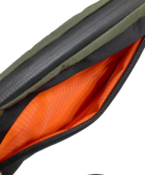 ALPAKA（アルパカ）ALPAKA (アルパカ) ボディーバッグ オリーブの古着・服飾アイテム