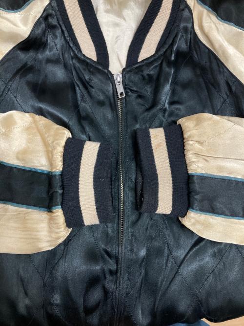 rouge dragon（ルージュドラゴン）rouge dragon (ルージュドラゴン) 刺繍スカジャン ブラック サイズ:Lの古着・服飾アイテム