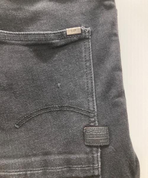 G-STAR RAW（ジースターロゥ）G-STAR RAW (ジースターロゥ) 立体裁断ジーンズ ブラック サイズ:33の古着・服飾アイテム