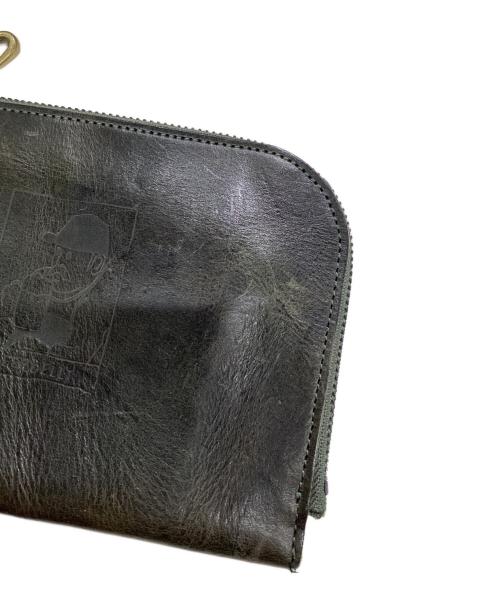 BEERBELLY（ビアベリー）BEERBELLY (ビアベリー) ラウンドジップマルチケース グリーンの古着・服飾アイテム