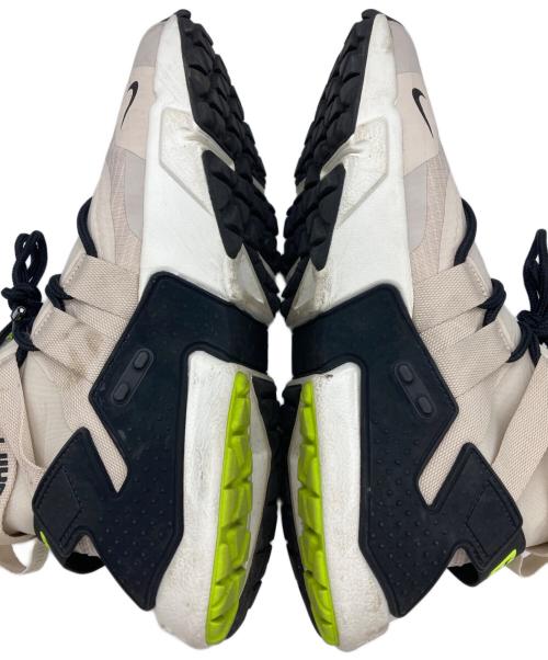 NIKE（ナイキ）NIKE (ナイキ) AIR HUARACHE GRIPP グレー サイズ:28の古着・服飾アイテム