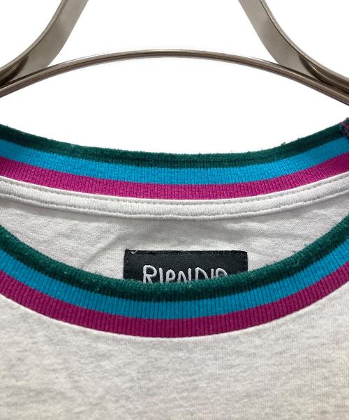 RIPNDIP（リップンディップ）RIPNDIP (リップンディップ) ロゴ刺繍Tシャツ グレー サイズ:Lの古着・服飾アイテム