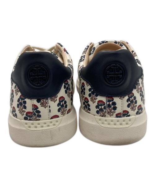 TORY BURCH（トリーバーチ）TORY BURCH (トリーバーチ) 総柄ローカットスニーカー ホワイト サイズ:25.5の古着・服飾アイテム
