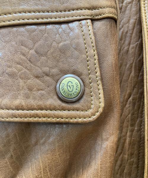 GIANNI VALENTINO（ジャンニバレンチノ）GIANNI VALENTINO (ジャンニバレンチノ) バックエンボスロゴ レザーブルゾン ブラウン サイズ:Mの古着・服飾アイテム