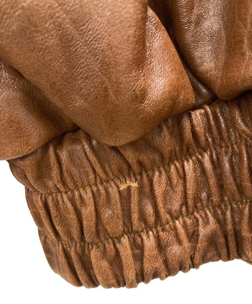 GIANNI VALENTINO（ジャンニバレンチノ）GIANNI VALENTINO (ジャンニバレンチノ) バックエンボスロゴ レザーブルゾン ブラウン サイズ:Mの古着・服飾アイテム