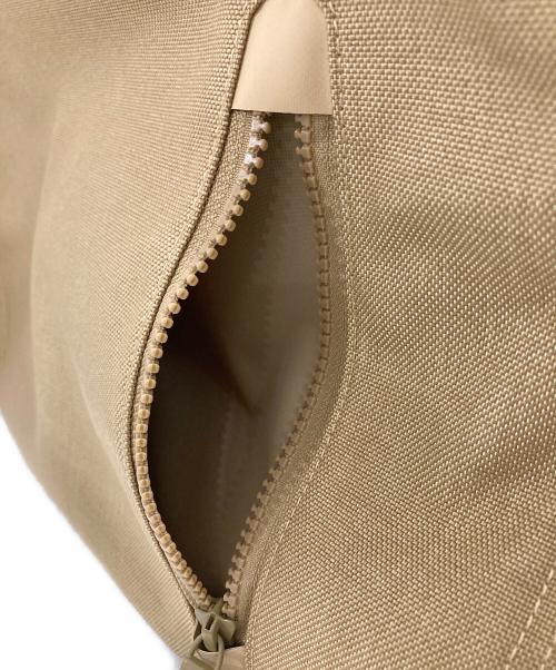 VISVIM（ビズビム）VISVIM (ビズビム) CORDURA CHARLIE II SHOULDER ベージュの古着・服飾アイテム