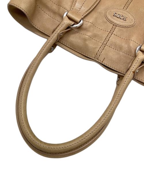 TOD'S（トッズ）TOD'S (トッズ) ハンドバッグ ベージュの古着・服飾アイテム