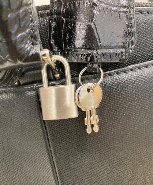 FUJITAKA（フジタカ）FUJITAKA (フジタカ) レザービジネスバッグ ブラックの古着・服飾アイテム